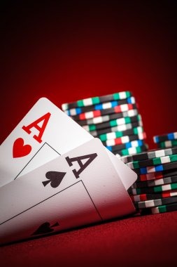 Live betting interface showing Auto Roulette table statistics and history